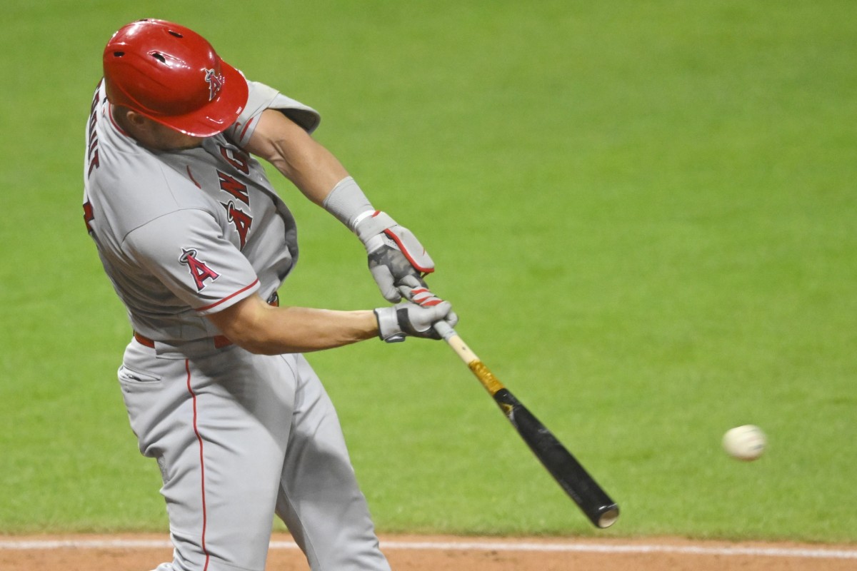 Mike Trout Sidelined With Knee Issue; Angels Drop Another Game Mike Trout Sidelined With Knee Issue; Angels Drop Another Game