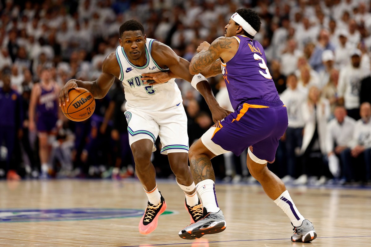Minnesota Timberwolves' Edwards Involved In Shoving Match With Lakers Player Minnesota Timberwolves' Edwards Involved In Shoving Match With Lakers Player