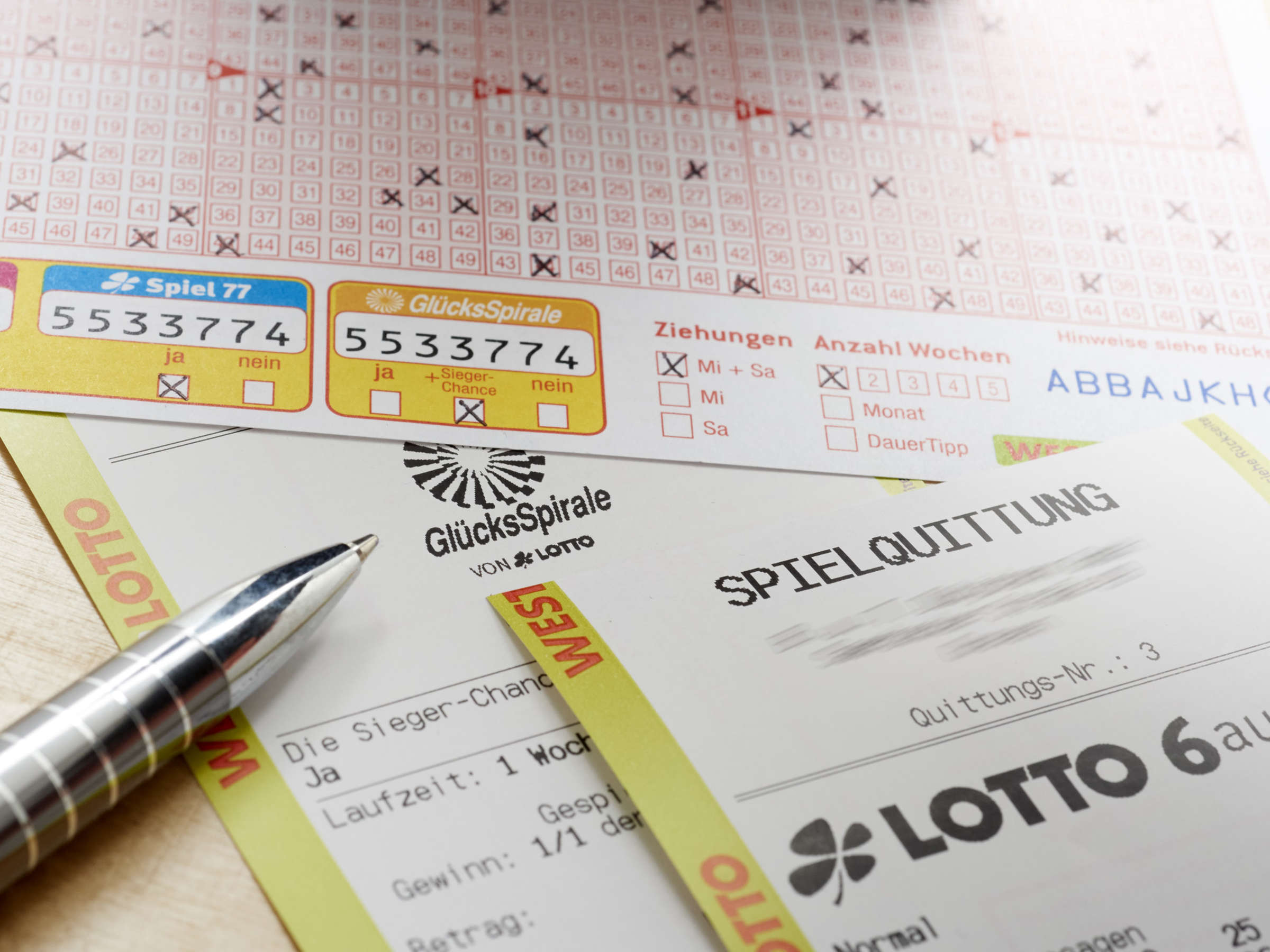 Mittwoch Lotto 6aus49 (9.4.2025): Aktuelle Gewinnzahlen Mittwoch Lotto 6aus49 (9.4.2025): Aktuelle Gewinnzahlen
