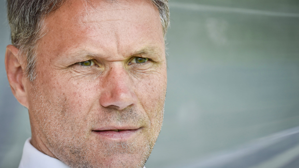 Mogelijke Farioli-opvolger In Gesprek Met KNVB Over Contract Mogelijke Farioli-opvolger In Gesprek Met KNVB Over Contract