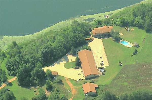 MTV Cribs: Luxury Real Estate And Celebrity Homes MTV Cribs: Luxury Real Estate And Celebrity Homes