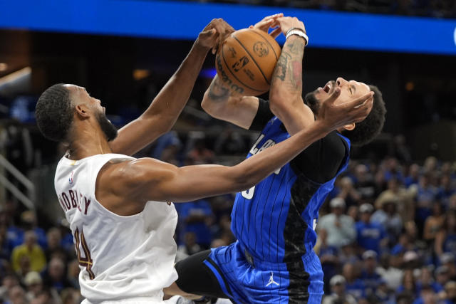 NBA Playoffs: Magic Johnson's Expert Knicks-Pistons Series Analysis NBA Playoffs: Magic Johnson's Expert Knicks-Pistons Series Analysis