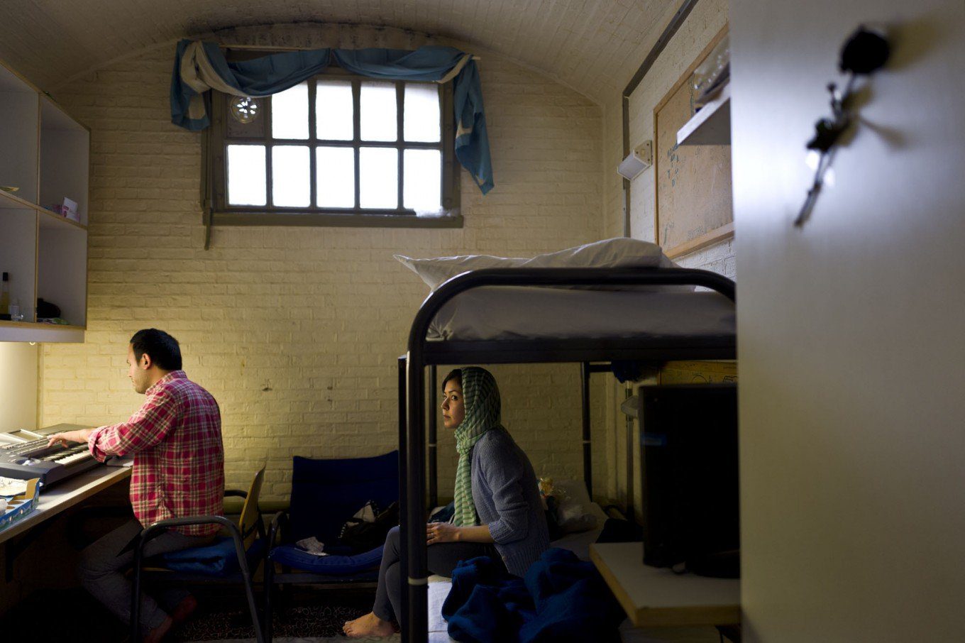 Netherlands To Build Low-Security Detention Centers For Asylum Seekers Netherlands To Build Low-Security Detention Centers For Asylum Seekers