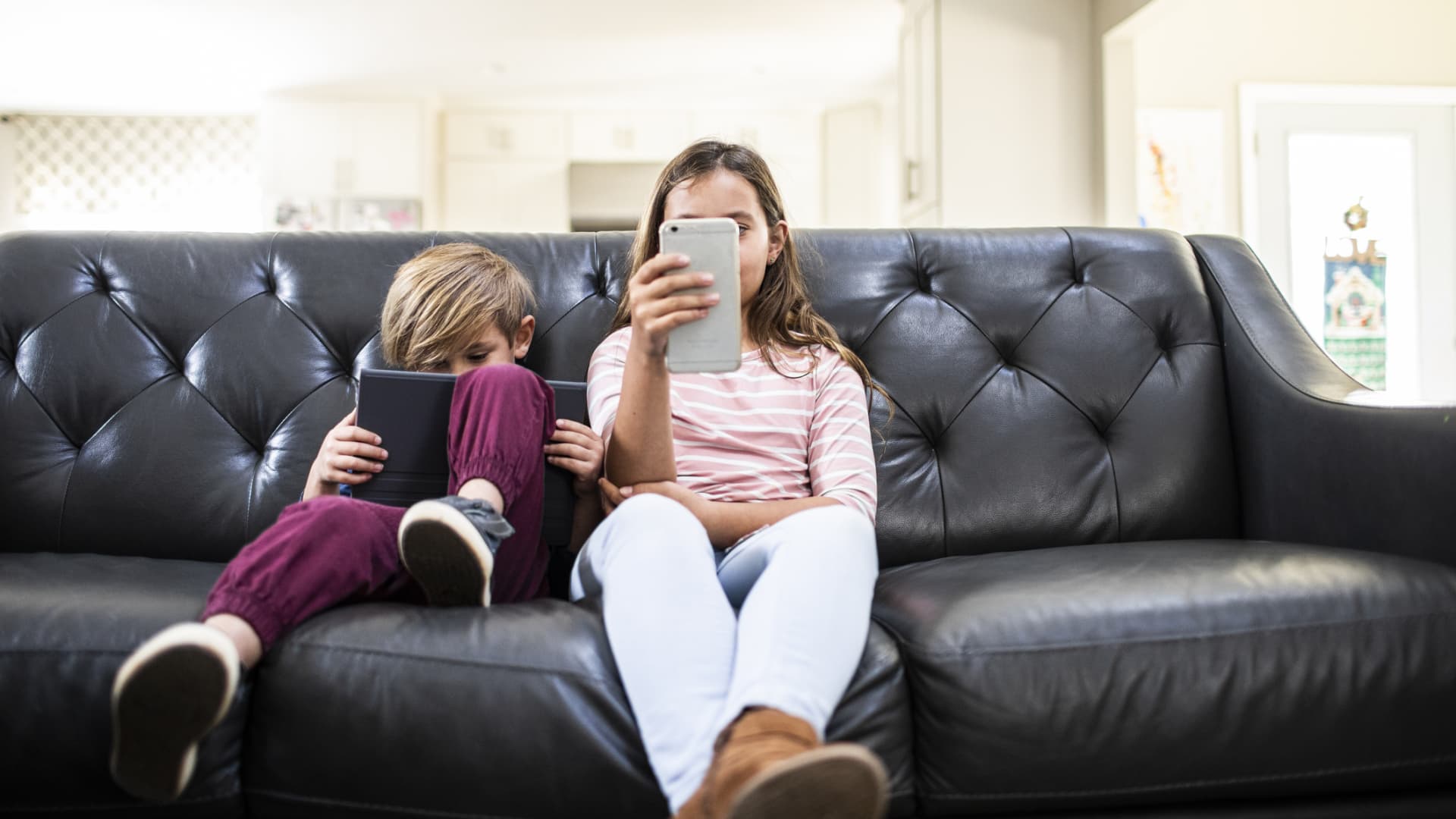 New Texas House Bill Could Ban Minors From Social Media Platforms New Texas House Bill Could Ban Minors From Social Media Platforms
