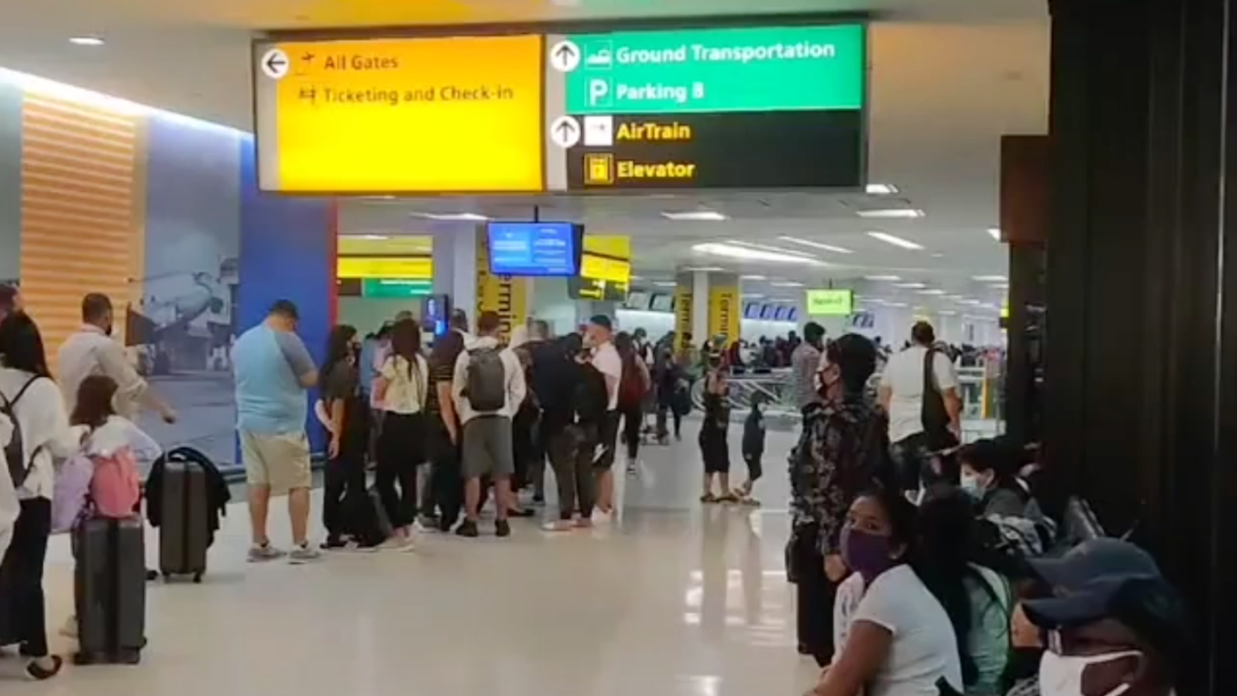 Newark Airport Flight Cancellations: United Airlines Affected By FAA Staffing Issues Newark Airport Flight Cancellations: United Airlines Affected By FAA Staffing Issues