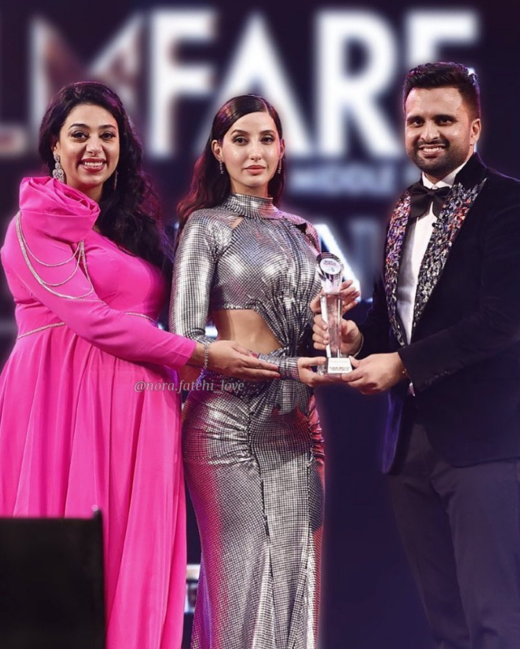 Nora Fatehi Dazzles At Oscars After-Party In Oscar De La Renta Gown Nora Fatehi Dazzles At Oscars After-Party In Oscar De La Renta Gown