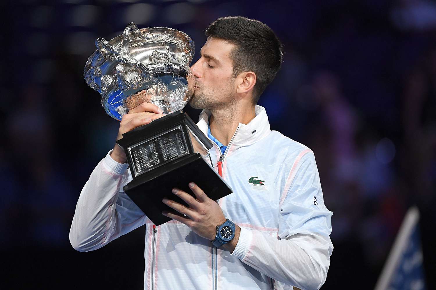 Novak Djokovic'in Kortlardaki Zirvesi: Rakipsiz Başarı Novak Djokovic'in Kortlardaki Zirvesi: Rakipsiz Başarı