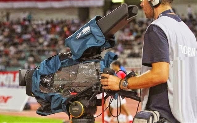 Οδηγός Προγράμματος: Τηλεοπτικές Μεταδόσεις Μ. Σαββάτου 19/4 Οδηγός Προγράμματος: Τηλεοπτικές Μεταδόσεις Μ. Σαββάτου 19/4