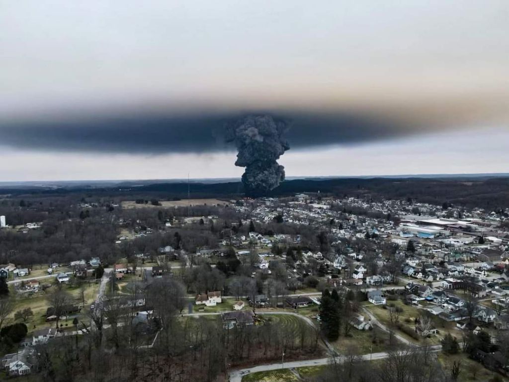 Ohio Train Derailment: Investigation Into Lingering Toxic Chemicals In Buildings Ohio Train Derailment: Investigation Into Lingering Toxic Chemicals In Buildings