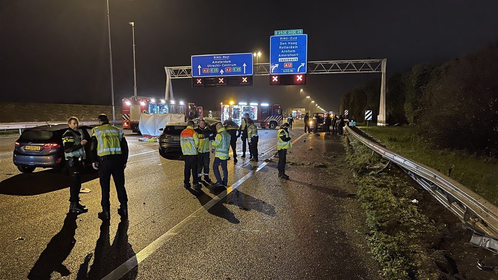 Onderzoek Naar Dodelijk Schietincident In Venlo: Man Het Slachtoffer Onderzoek Naar Dodelijk Schietincident In Venlo: Man Het Slachtoffer