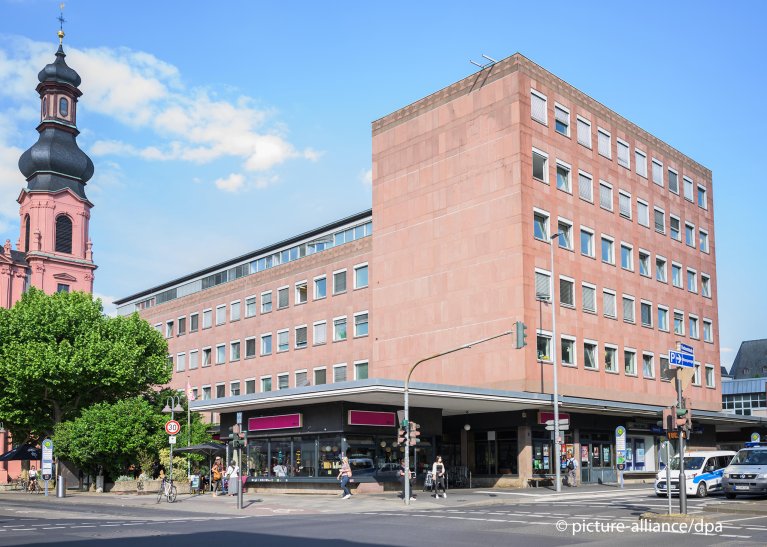 Optimizing Asylum Shelters: Advisory Councils Recommend Reforms For €1 Billion In Savings Optimizing Asylum Shelters: Advisory Councils Recommend Reforms For €1 Billion In Savings