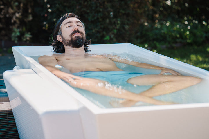 Orlando Bloom's Cold Plunge Fitness Routine: A Friday Look Orlando Bloom's Cold Plunge Fitness Routine: A Friday Look