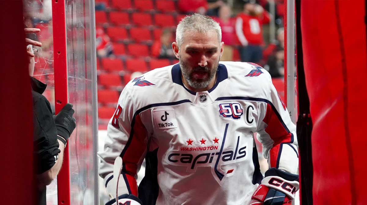 Ovechkin's 894th Goal: A Historic Tie With Wayne Gretzky's NHL Record Ovechkin's 894th Goal: A Historic Tie With Wayne Gretzky's NHL Record