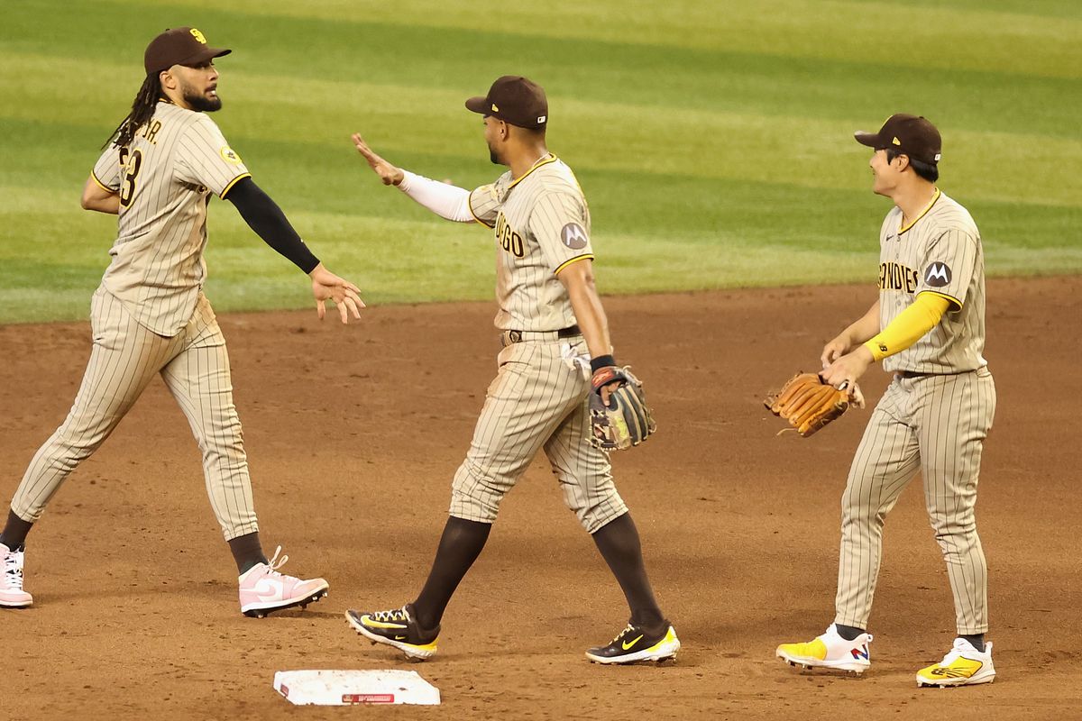 Padres Clinch Series Win Over Cubs Padres Clinch Series Win Over Cubs