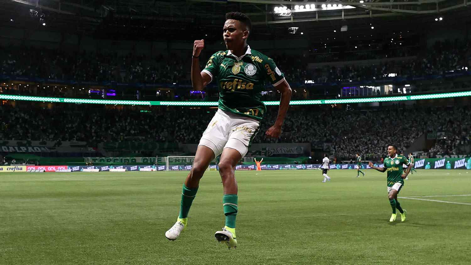 Palmeiras: Jogador Estêvão Substituído Após Vomitar Em Jogo De Altitude Palmeiras: Jogador Estêvão Substituído Após Vomitar Em Jogo De Altitude