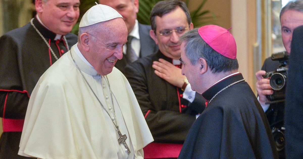 Papa Francesco E Il Cardinale Becciu: Nessuna Decisione Imminente Sulle Dimissioni Papa Francesco E Il Cardinale Becciu: Nessuna Decisione Imminente Sulle Dimissioni
