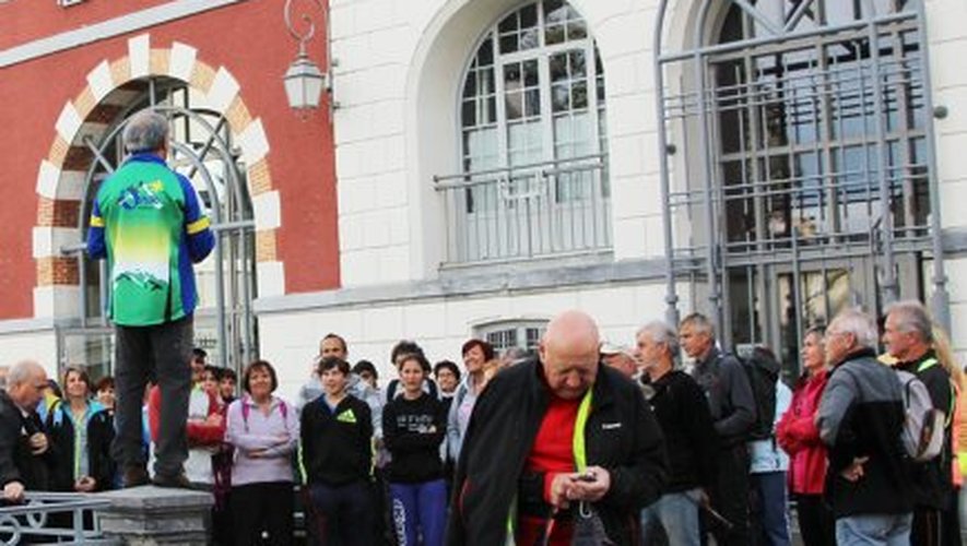 Parçay-sur-Vienne: 100 Marcheurs Pour La Fête De La Marche Parçay-sur-Vienne: 100 Marcheurs Pour La Fête De La Marche