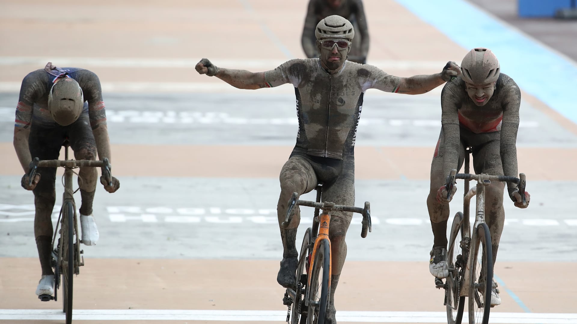 Paris-Roubaix 2025: Innovations In Gravel Bike Technology And Tyre Design Paris-Roubaix 2025: Innovations In Gravel Bike Technology And Tyre Design