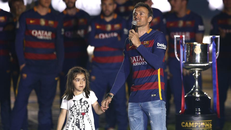 Paris Saint-Germain's Winning Formula: Luis Enrique's Managerial Masterclass Paris Saint-Germain's Winning Formula: Luis Enrique's Managerial Masterclass