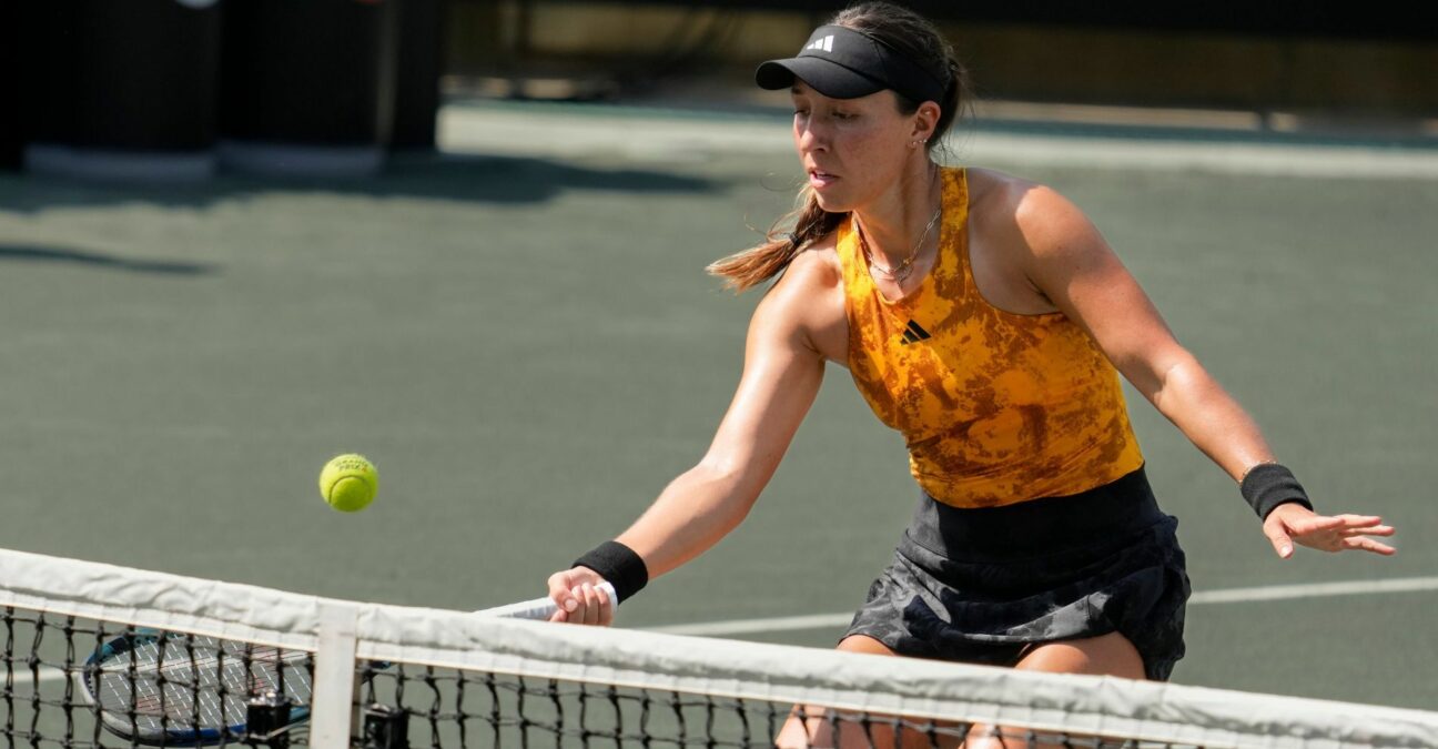 Pegula Defeats Collins To Win Charleston Title Pegula Defeats Collins To Win Charleston Title