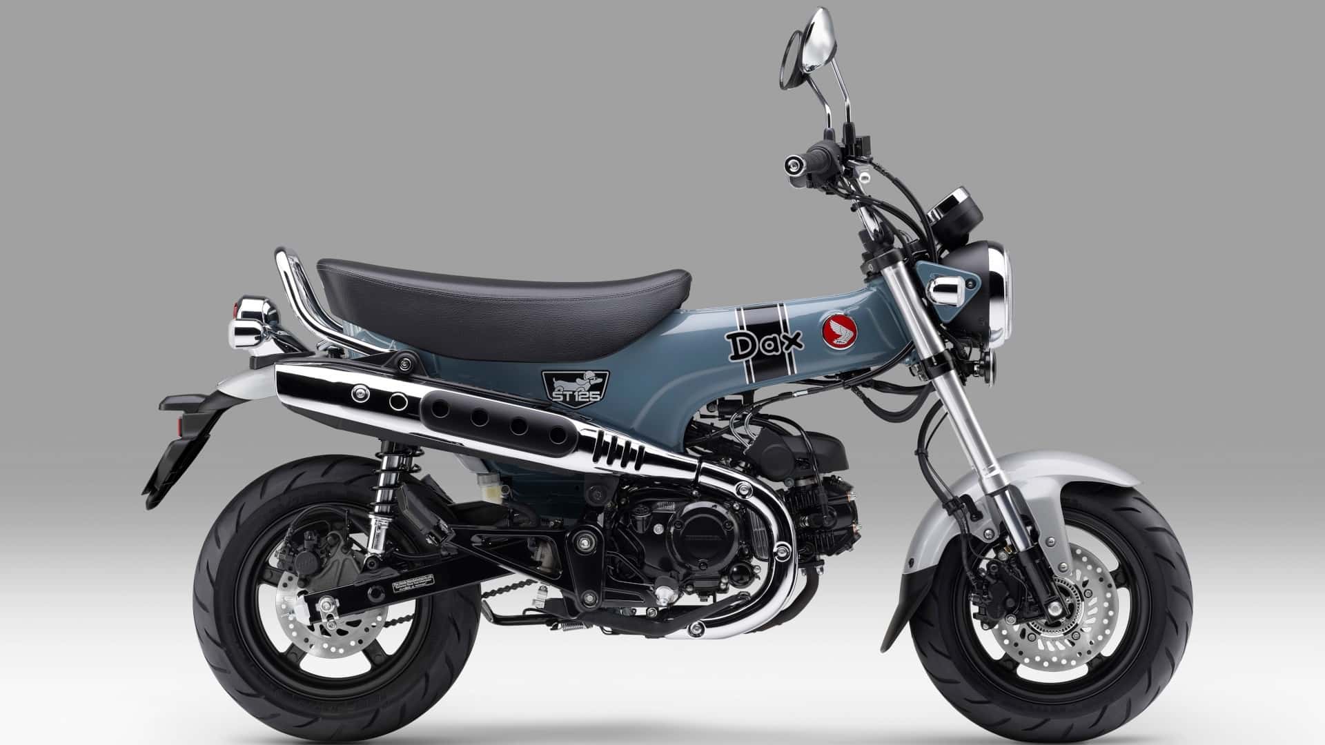 Perbandingan Spesifikasi: Kawasaki W175 Vs Honda ST125 Dax Perbandingan Spesifikasi: Kawasaki W175 Vs Honda ST125 Dax