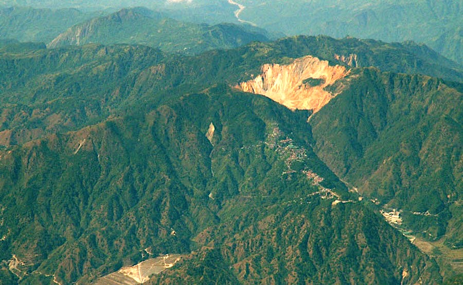 Peru's Mining Ban: $200 Million Gold Output Loss Peru's Mining Ban: $200 Million Gold Output Loss