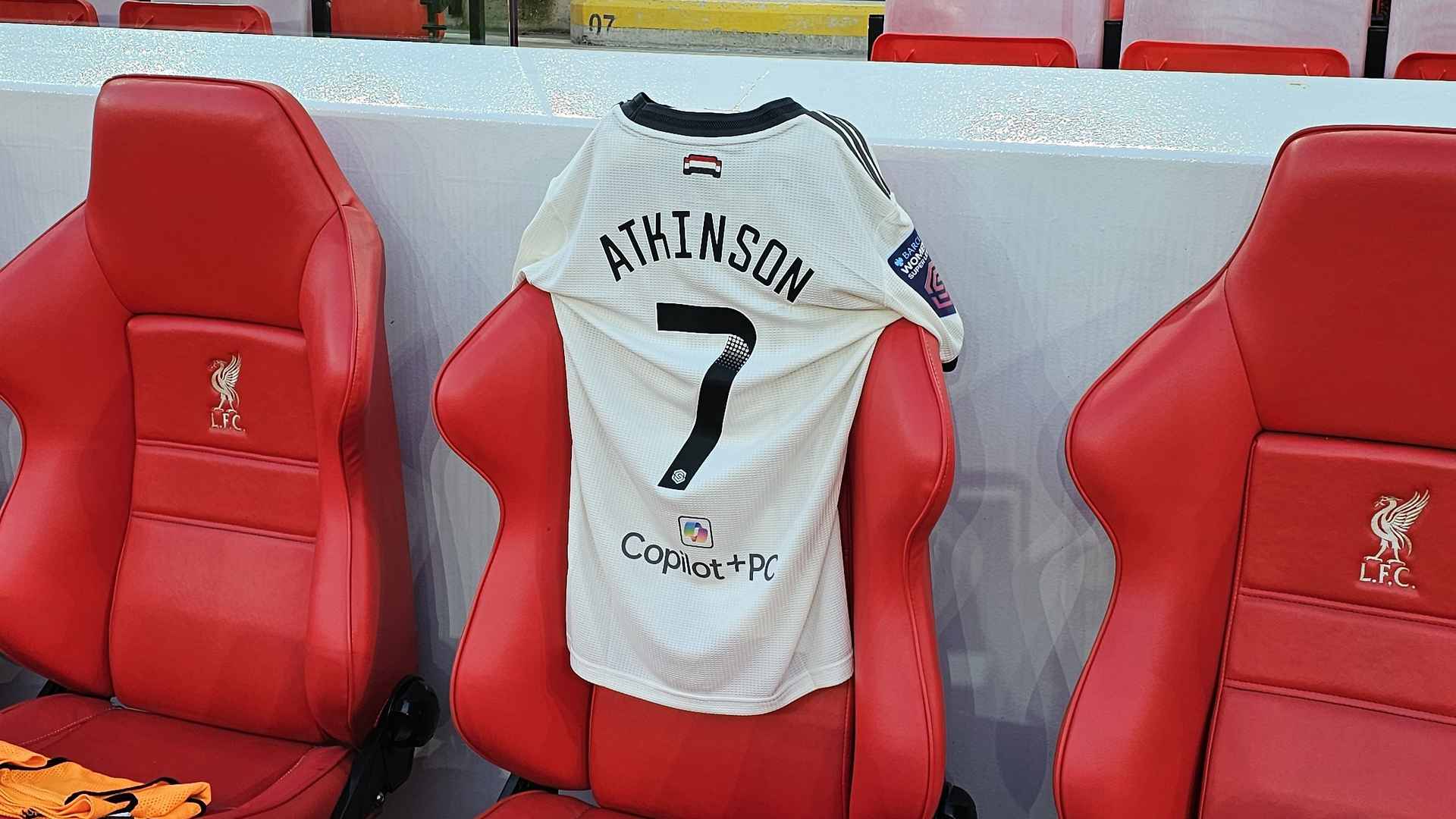Poppy Atkinson, 10, Dies In Kendal Pitch Accident: Manchester United's Heartfelt Tribute Poppy Atkinson, 10, Dies In Kendal Pitch Accident: Manchester United's Heartfelt Tribute