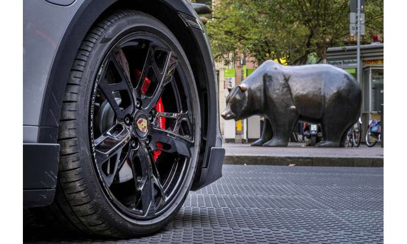 Porsche Investuoja Į Elektromobilių Infrastruktūrą Europoje Porsche Investuoja Į Elektromobilių Infrastruktūrą Europoje