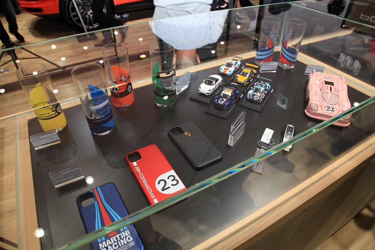 新北Porsche NOW概念店:體驗頂級跑車與藝術的魅力 新北Porsche NOW概念店:體驗頂級跑車與藝術的魅力