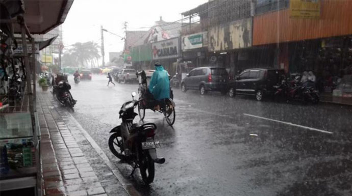 Prakiraan Cuaca Detil Jawa Barat 7 Mei: Hujan Diperkirakan Sampai Sore Prakiraan Cuaca Detil Jawa Barat 7 Mei: Hujan Diperkirakan Sampai Sore