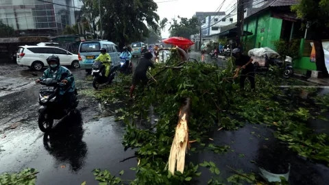 Prakiraan Cuaca Jawa Tengah 23 April: Hujan Lebat Di Beberapa Daerah Prakiraan Cuaca Jawa Tengah 23 April: Hujan Lebat Di Beberapa Daerah
