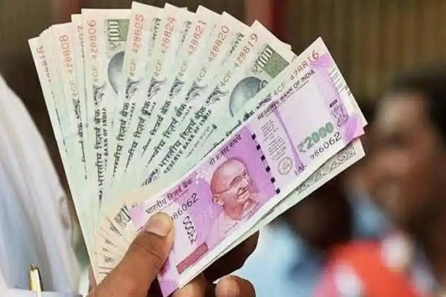 सेंसेक्स में गिरावट: ₹3 लाख करोड़ का नुकसान, स्मॉलकैप इंडेक्स में 2% की गिरावट सेंसेक्स में गिरावट: ₹3 लाख करोड़ का नुकसान, स्मॉलकैप इंडेक्स में 2% की गिरावट