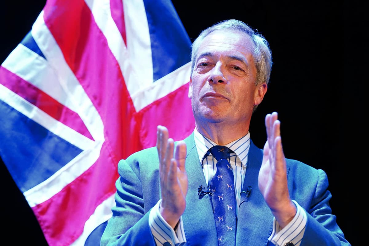 Reform UK Leader Nigel Farage Visits Shrewsbury: Local Pub, Flat Cap, And Political Commentary Reform UK Leader Nigel Farage Visits Shrewsbury: Local Pub, Flat Cap, And Political Commentary