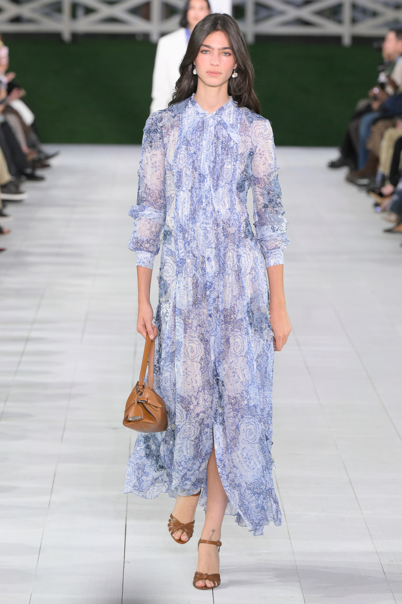 Review: Ralph Lauren Fall 2025 Riser Presentation And Runway Show Review: Ralph Lauren Fall 2025 Riser Presentation And Runway Show