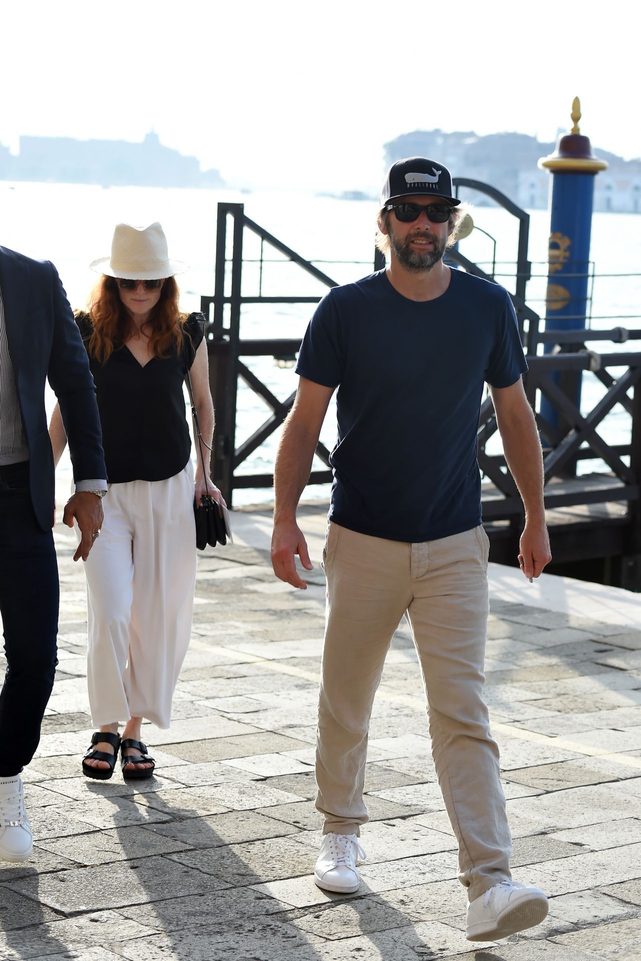 Review: Siren - Julianne Moore And A Thrilling Beach Mystery Review: Siren - Julianne Moore And A Thrilling Beach Mystery