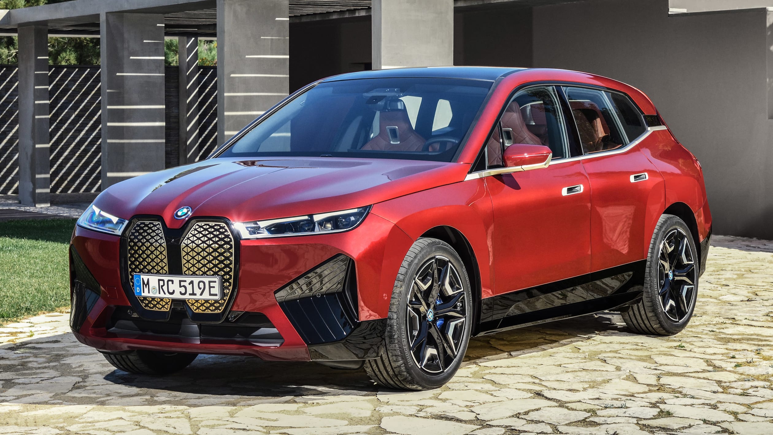 Review: The 2026 BMW IX – Best-Case Electric Vehicle? Review: The 2026 BMW IX – Best-Case Electric Vehicle?