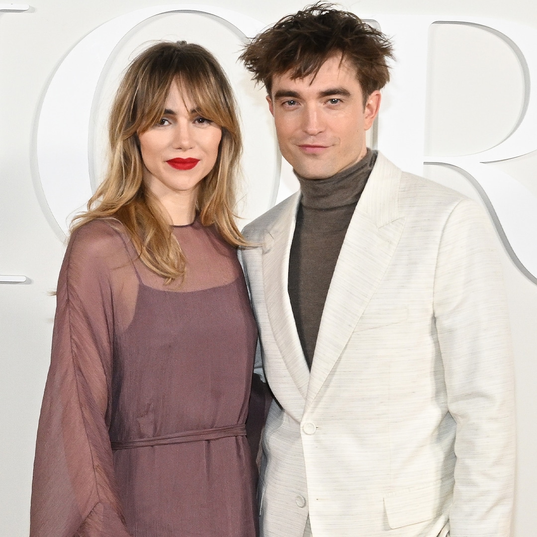 Robert Pattinson & Suki Waterhouse's Public Display Of Affection Amidst Robert Pattinson & Suki Waterhouse's Public Display Of Affection Amidst