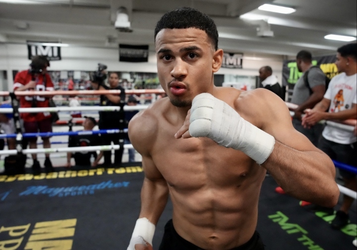 Rolly Romero Predicts: Crawford's Victory Over Canelo, Then A Stunning Knockout Rolly Romero Predicts: Crawford's Victory Over Canelo, Then A Stunning Knockout