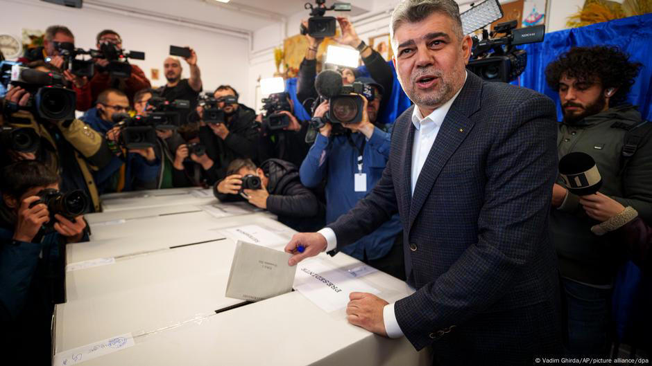 Romania Election Update: Runoff Between Far-Right And Centrist Candidate Romania Election Update: Runoff Between Far-Right And Centrist Candidate