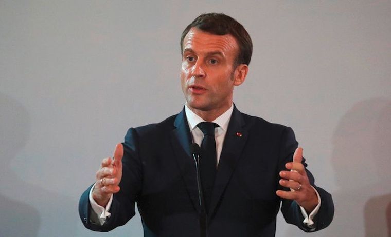 Rome : Soupçons De Complot Macronien Pour L'Élection Papale