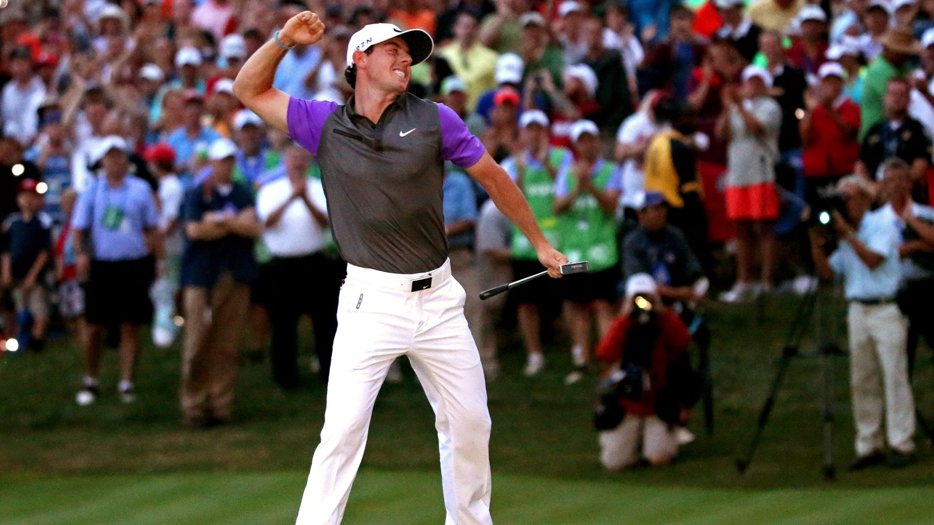 Rory McIlroy's Daughter, 4, Shows Impressive Golf Skills At Augusta Rory McIlroy's Daughter, 4, Shows Impressive Golf Skills At Augusta