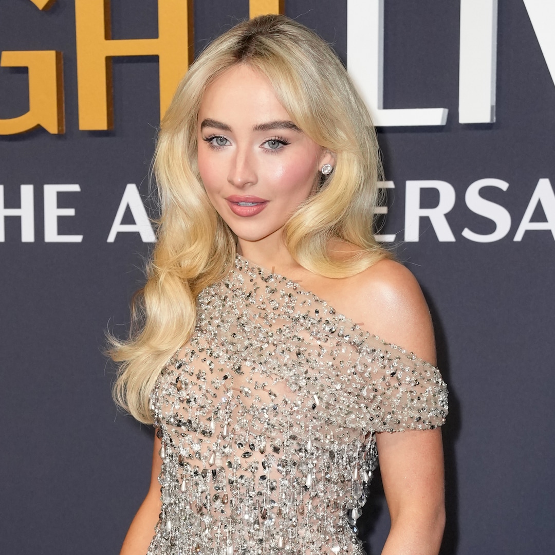 Sabrina Carpenter's Unexpected SNL Collaboration: A Fun Size Twist Sabrina Carpenter's Unexpected SNL Collaboration: A Fun Size Twist