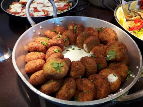 Salon Yevani Restaurant Review: A Jerusalem Post Perspective