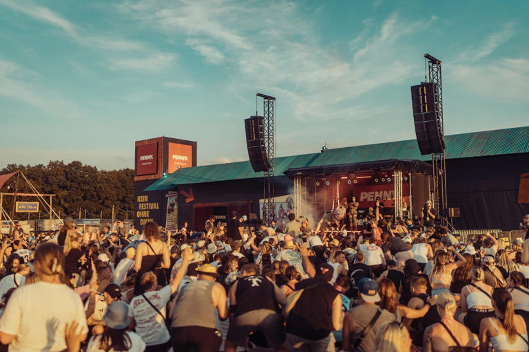 San Hejmo Line-Up: Alle Künstler Enthüllt – Der Hype In Essen Erreicht Seinen Höhepunkt San Hejmo Line-Up: Alle Künstler Enthüllt – Der Hype In Essen Erreicht Seinen Höhepunkt