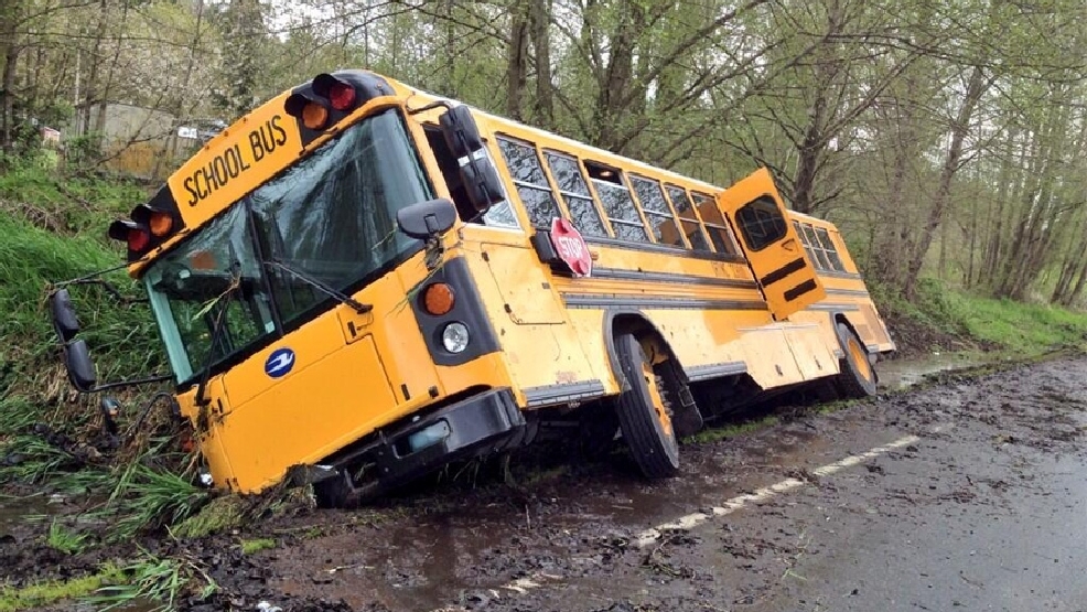 School Bus Crash Near Pella: Two Injured School Bus Crash Near Pella: Two Injured