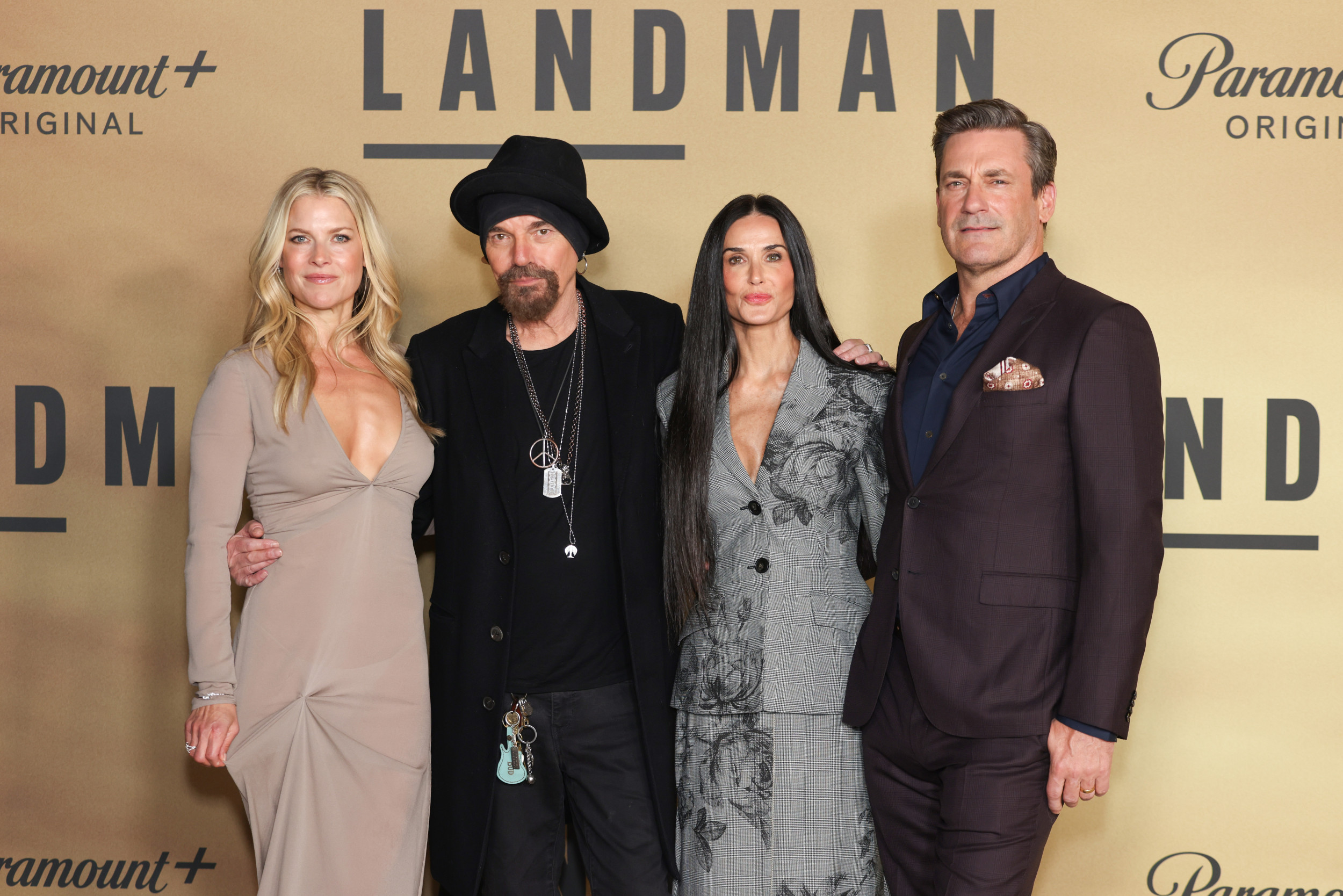 Season 2 Set Photos: Ali Larter's Landman Back In Action On The Oil Rigs Season 2 Set Photos: Ali Larter's Landman Back In Action On The Oil Rigs