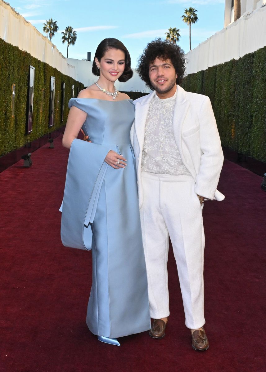 Selena Gomez's $3,000 Benny Blanco Ring: A $12 Sale Selena Gomez's $3,000 Benny Blanco Ring: A $12 Sale