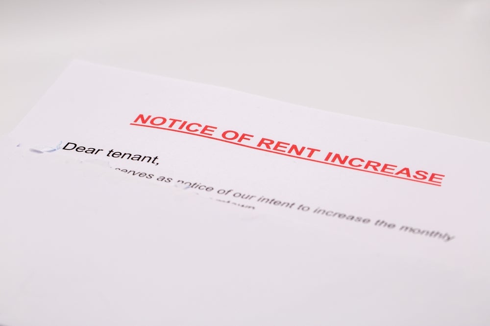 Selling Sunset Star Exposes LA Landlord Price Gouging After Fires Selling Sunset Star Exposes LA Landlord Price Gouging After Fires