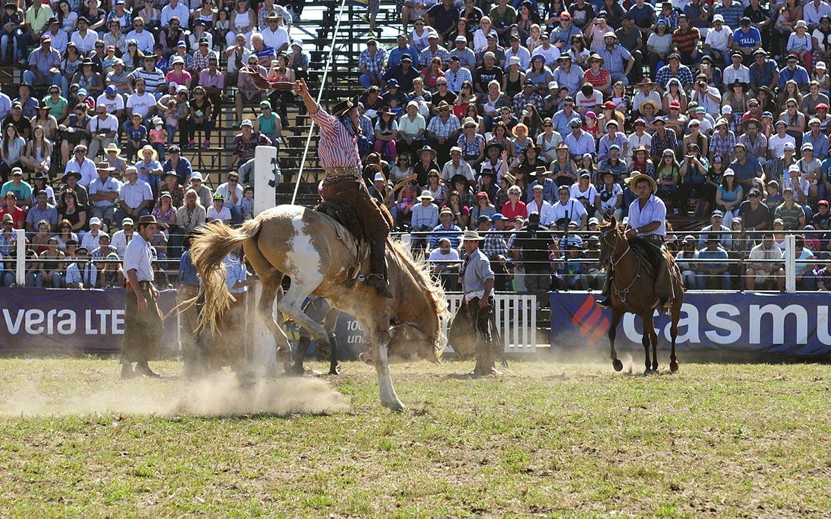 ¿Semana Santa O Semana De Turismo? La Realidad Uruguaya Y Su Significado. ¿Semana Santa O Semana De Turismo? La Realidad Uruguaya Y Su Significado.