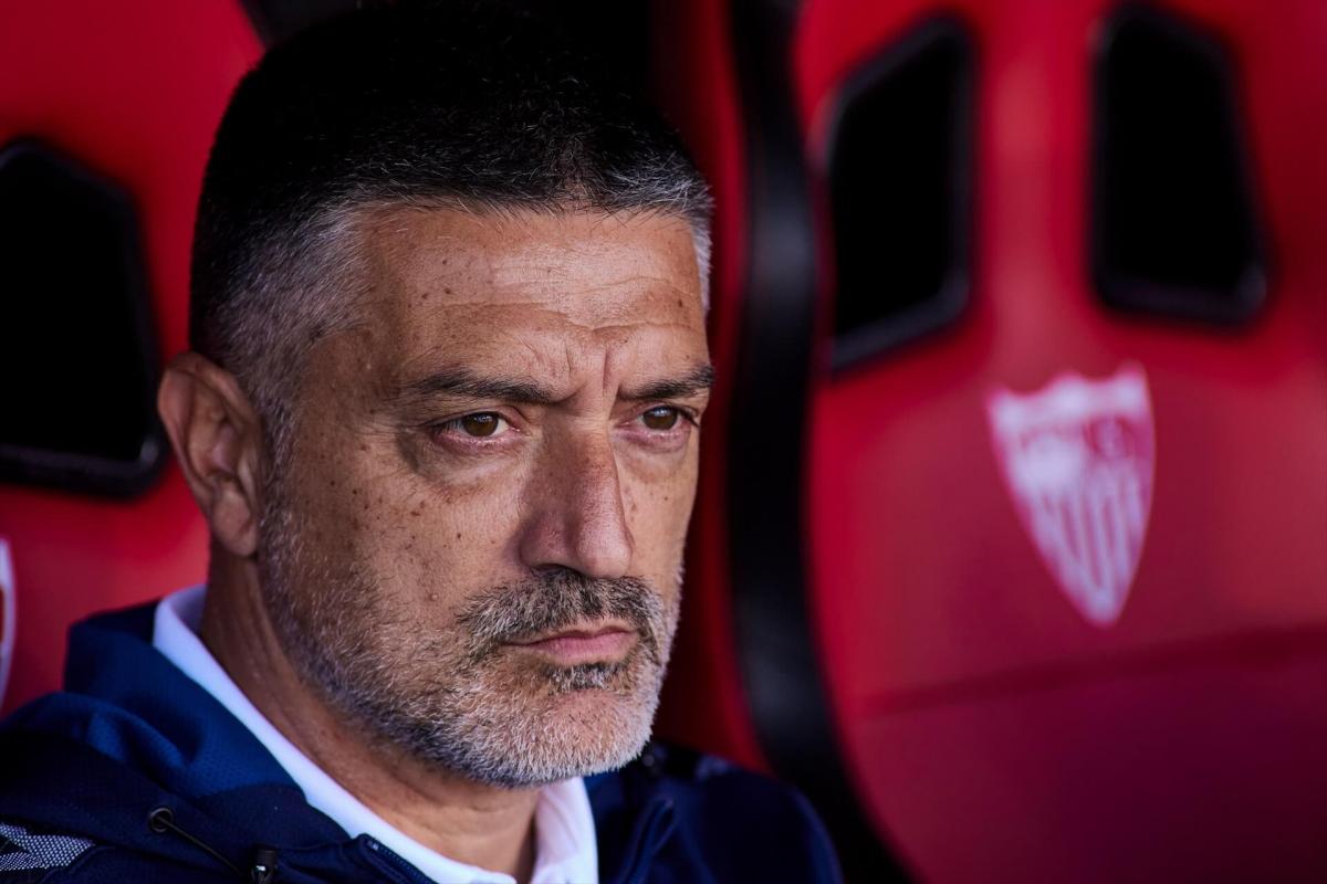 Sevilla FC: Caparrós Sustituye A García Pimienta Como Entrenador Sevilla FC: Caparrós Sustituye A García Pimienta Como Entrenador